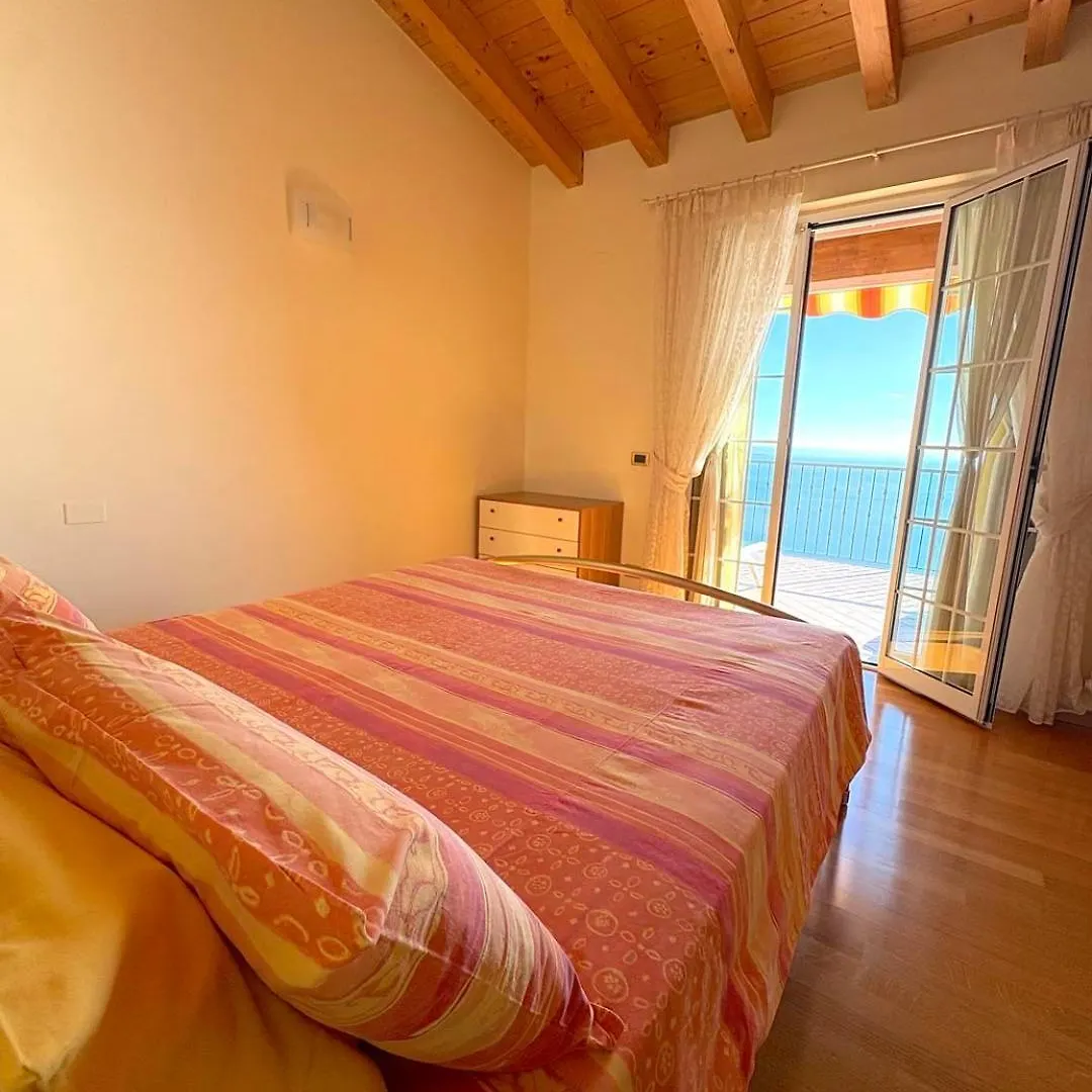 Villa Panorama Residence Gardone Riviera Apartment